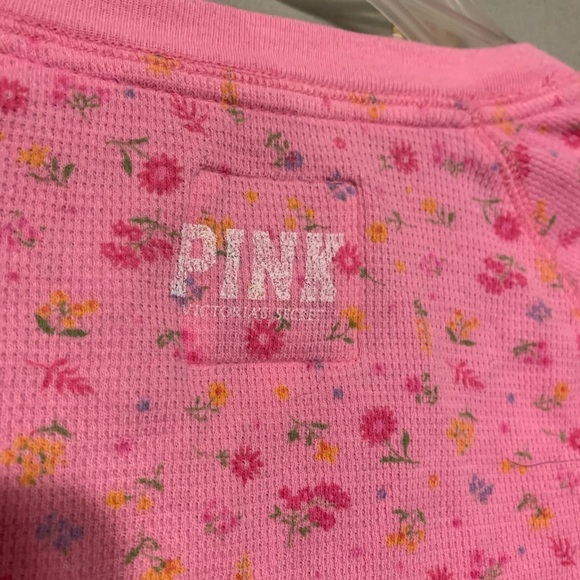 Victoria’s Secret XS Pink Long Sleeve Sleepwear - Picture 5 of 6